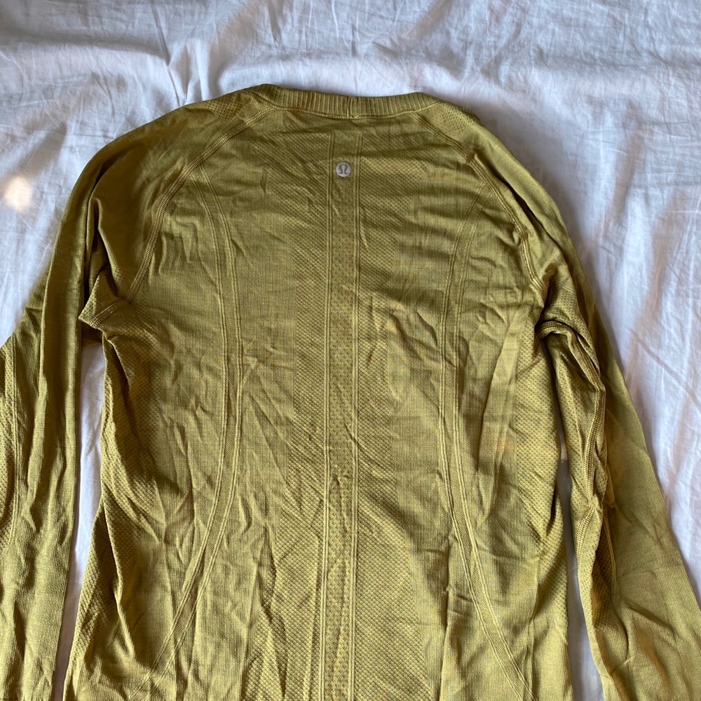 Lululemon light green swiftly long sleeve